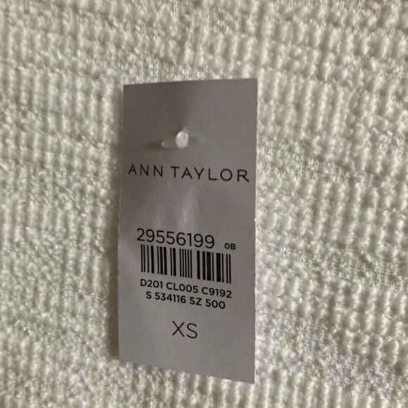 NWT Ann Taylor Top - Picture 4 of 4